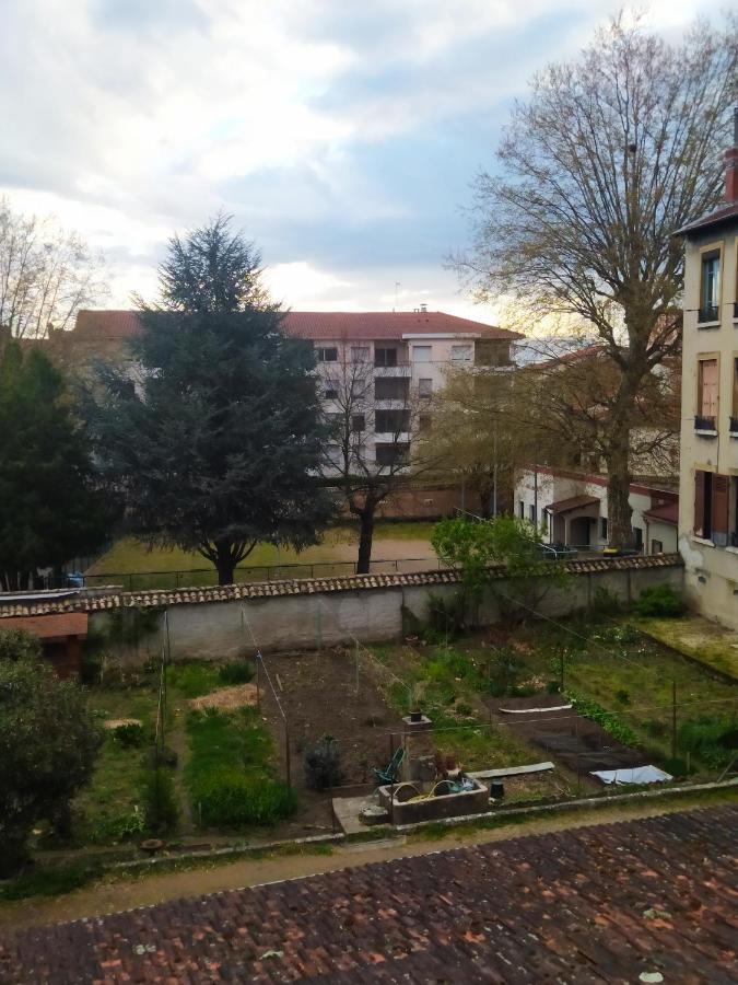 Spacieux Appartement Au Calme 15Min Sud De Lyon Proche Metro Et Gare Confluence Aquarium Gerland Oullins Exterior foto